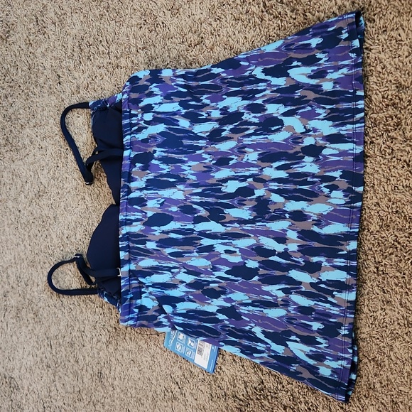 Dolfin Aquashape Tankini Top - Picture 6 of 12